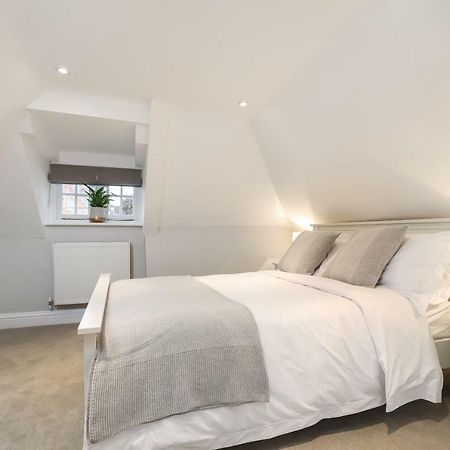 Gorgeous Apartment In The Centre Of Winchester Esterno foto