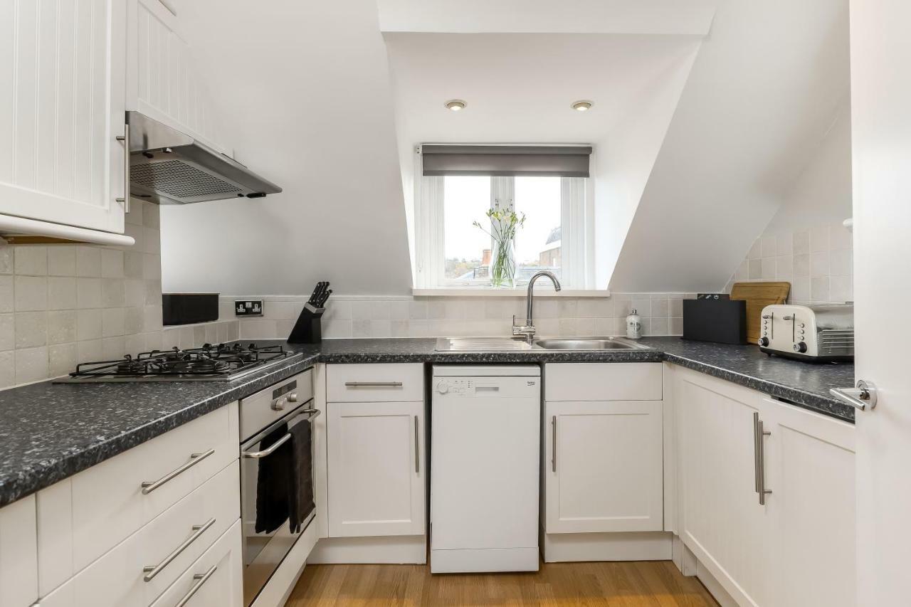 Gorgeous Apartment In The Centre Of Winchester Esterno foto
